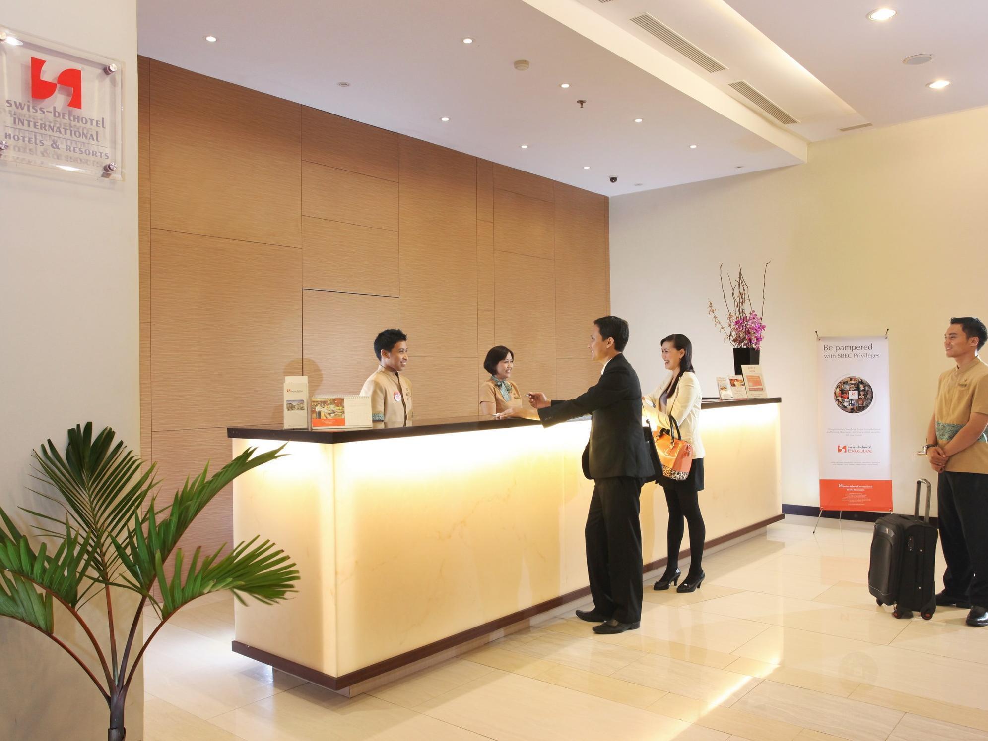 Swiss-Belinn Pangkalanbuun Exteriör bild