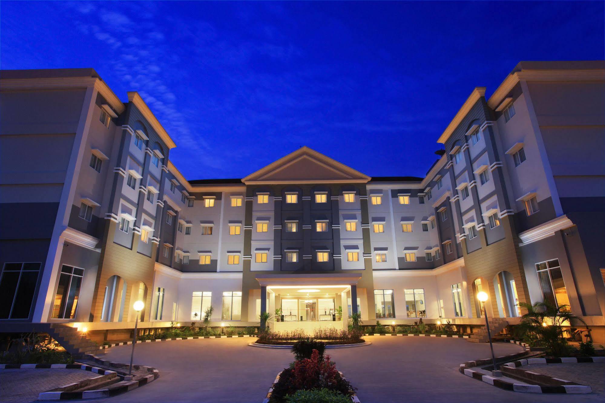 Swiss-Belinn Pangkalanbuun Exteriör bild